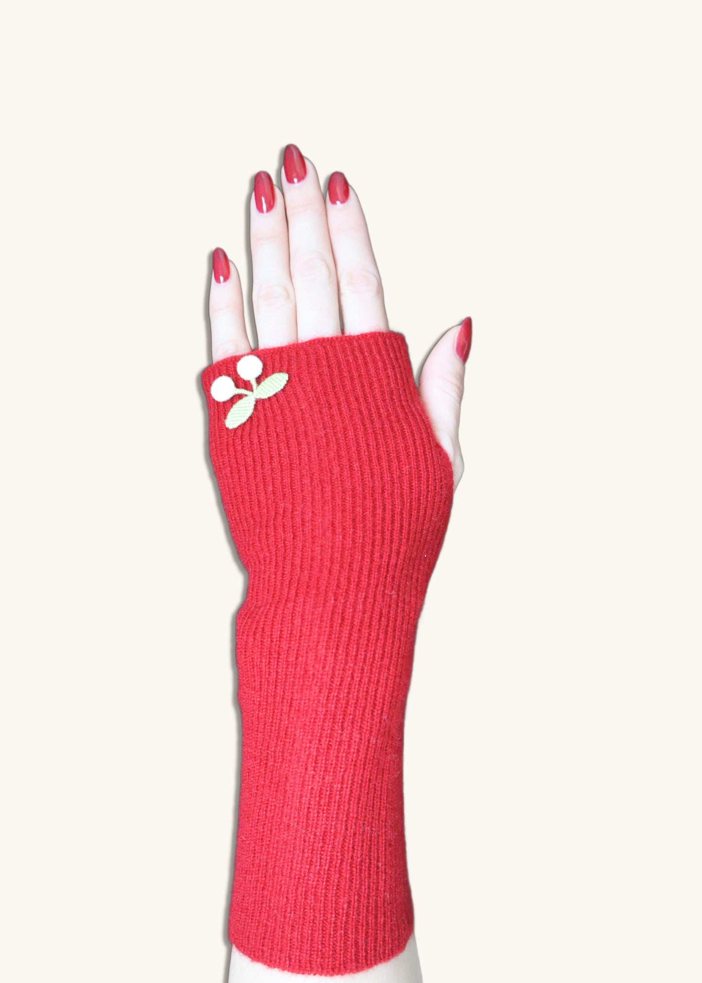 The Cherry Cashmere Gloves in Vino (Limited Edition)