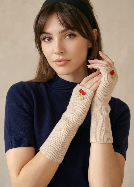 The Cherry Cashmere Gloves in Caffè Latte