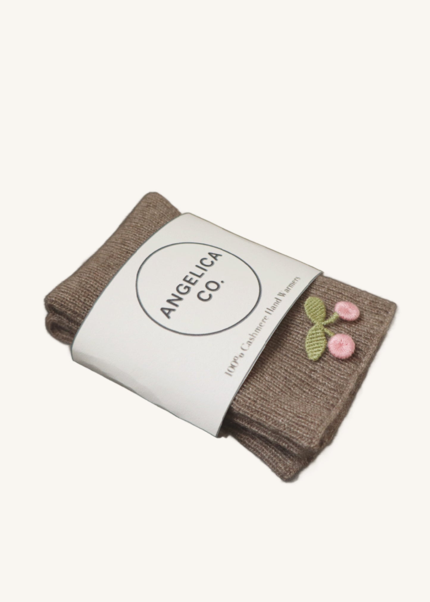 The Cherry Cashmere Gloves in Cappuccino