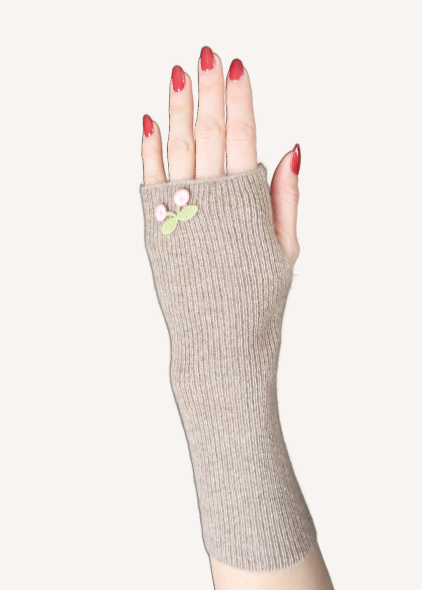 The Cherry Cashmere Gloves in Cappuccino